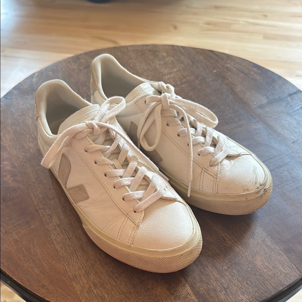 Veja Women's Cream Sneakers